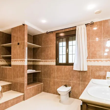 3 Bedroom Awesome In