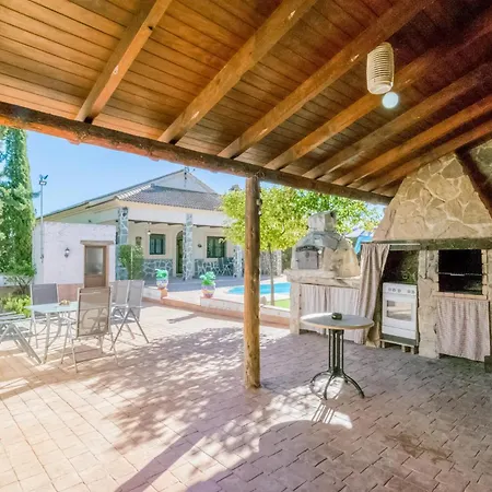 Holiday home 3 Bedroom Awesome In Casariche