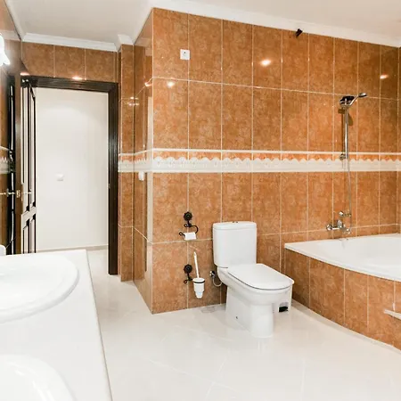 3 Bedroom Awesome In