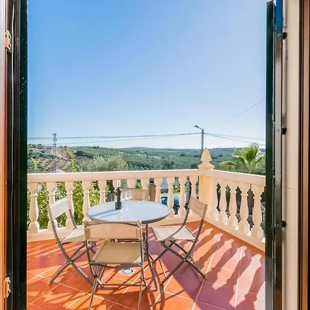 3 Bedroom Awesome In Holiday home