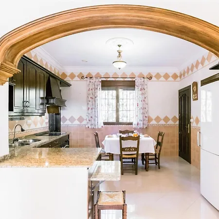 Holiday home 3 Bedroom Awesome In Casariche