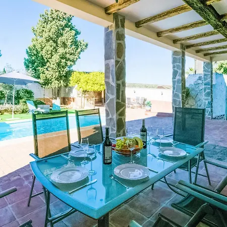 3 Bedroom Awesome In Holiday home Casariche