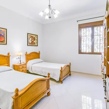 3 Bedroom Awesome In
